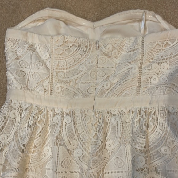 Nordstroms, strapless white lace mini dress, large - Picture 5 of 8